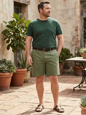 Men's J. Crew Green Flat Front Chino Shorts with Belt Loops - Size 44 Inseam 9